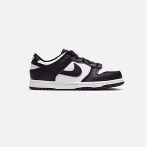 BNIB Nike dunk low GS black white panda 🐼